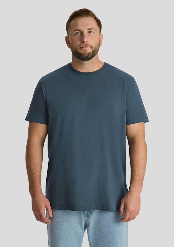 Essential Longline Scoop Tee