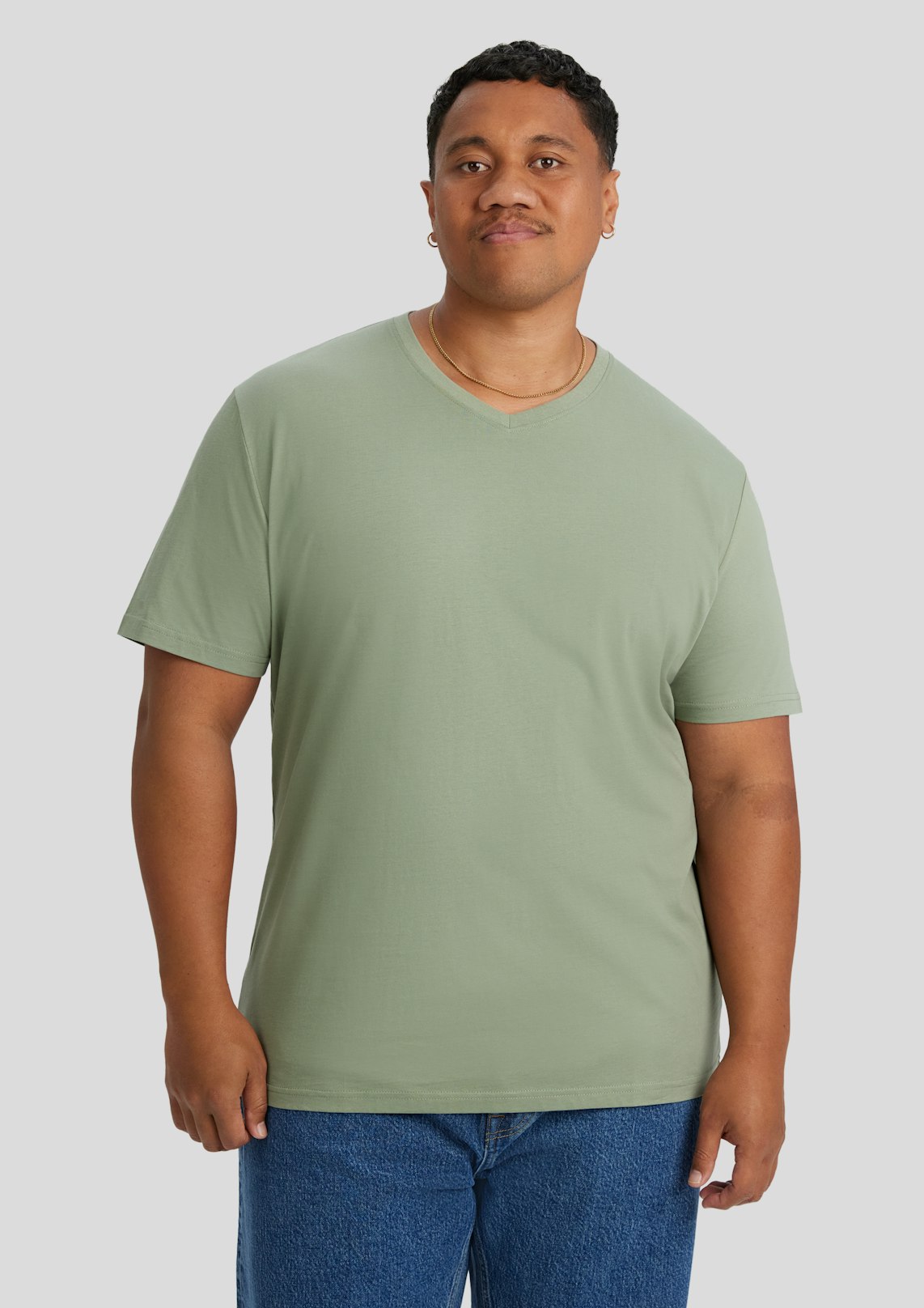 Essential V Neck Tee