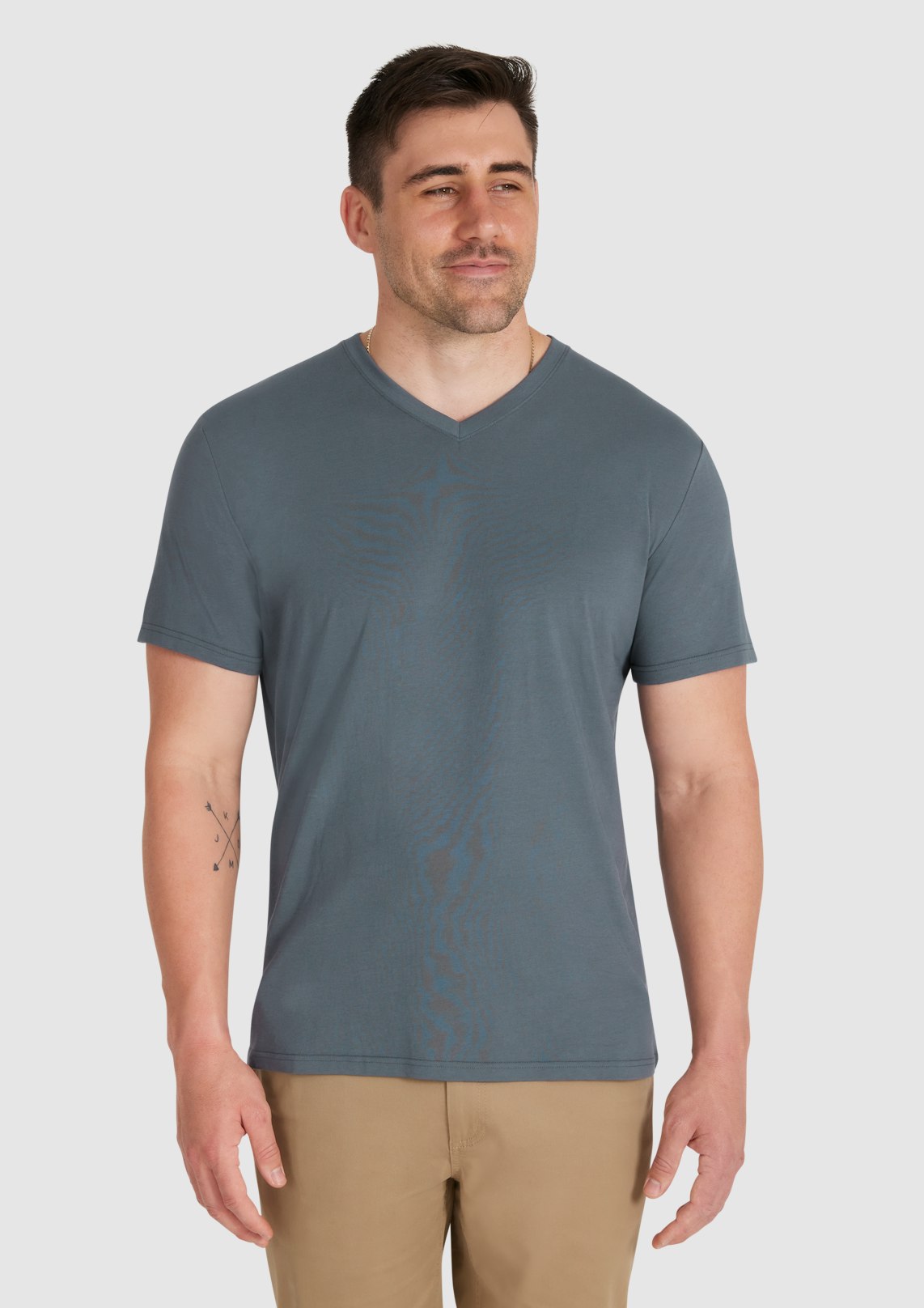 Essential V Neck Tee
