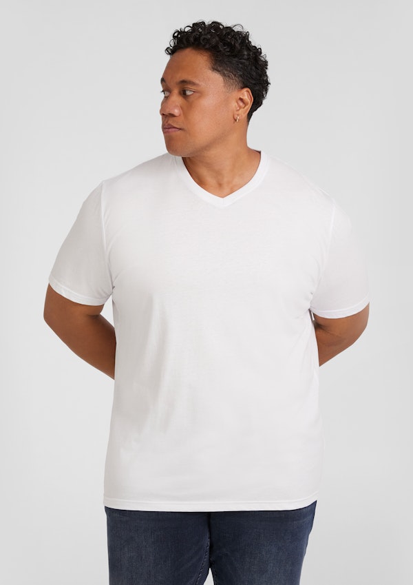 Essential V Neck Tee