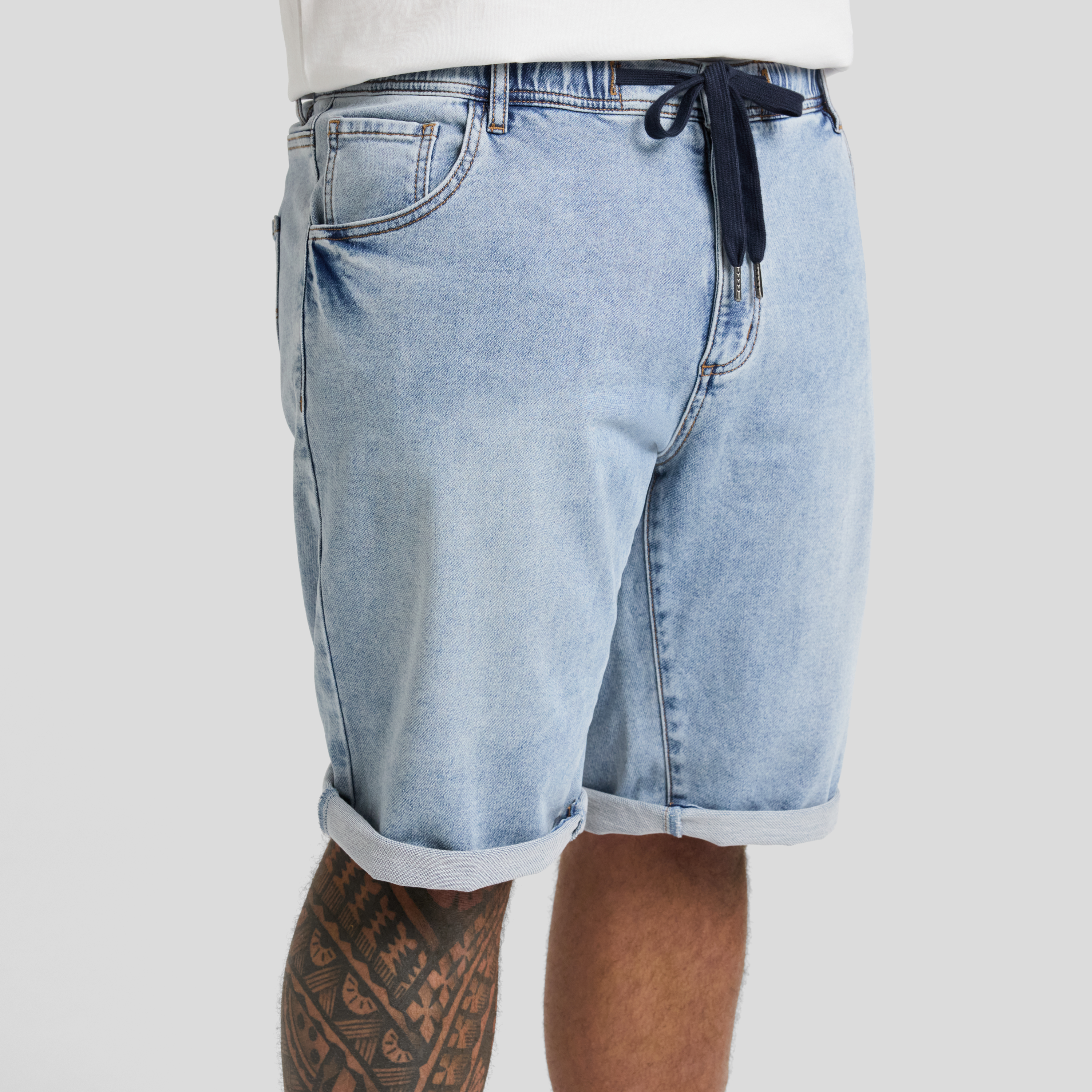 Light Wash Deran Knit Denim Short