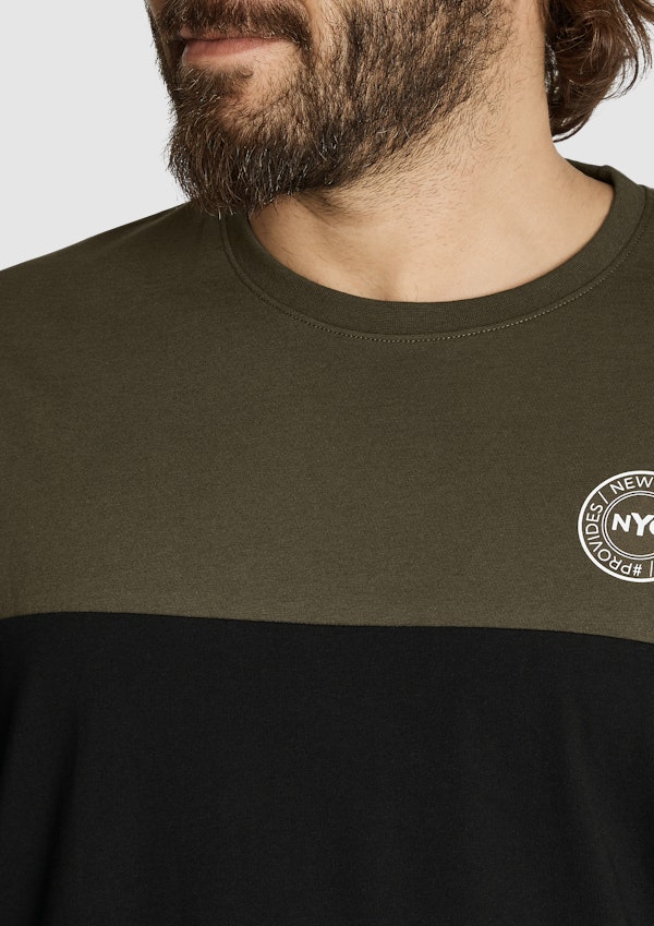 New York Splice Longline Scoop Tee