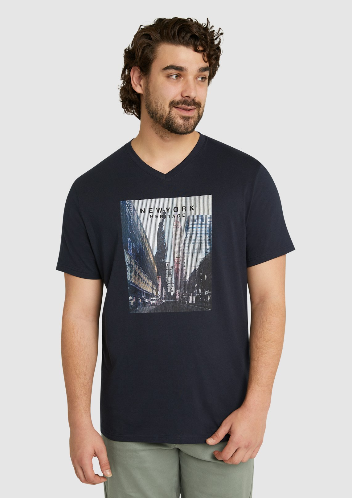 New York Heritage V Neck Tee