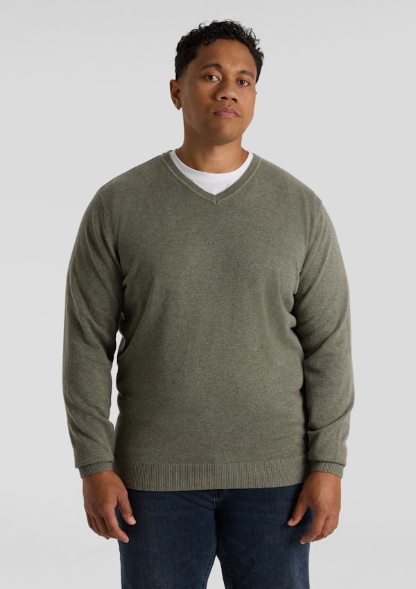 Essential V Neck Sweater