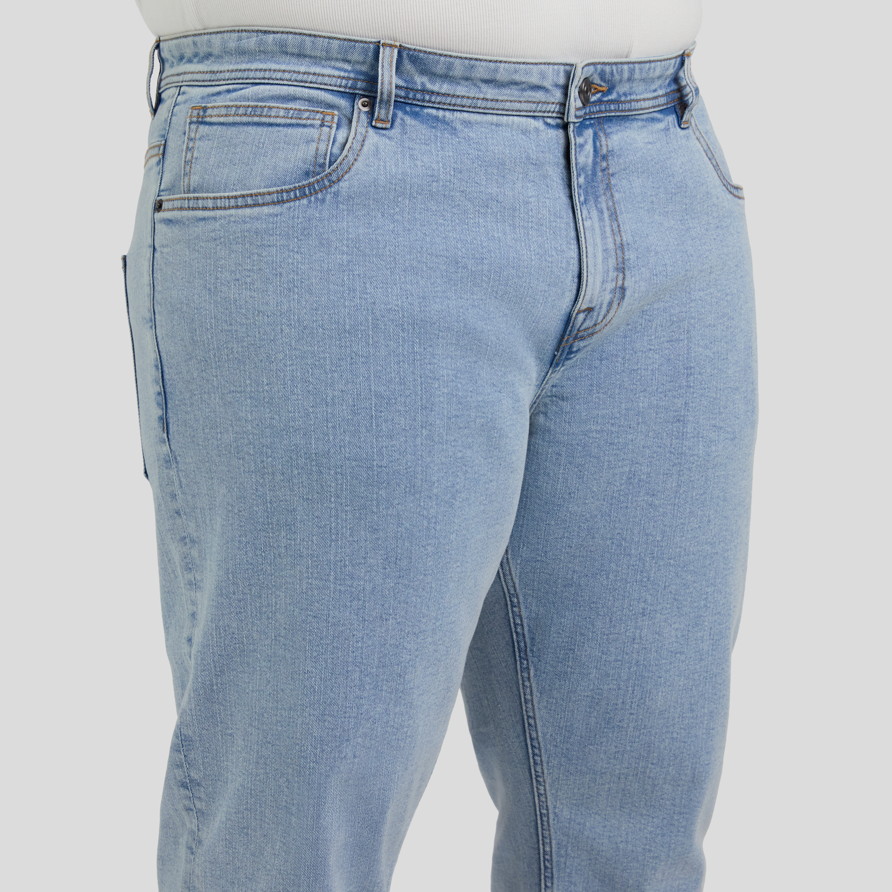 Ice Blue Ronnie Tapered Fit Jean