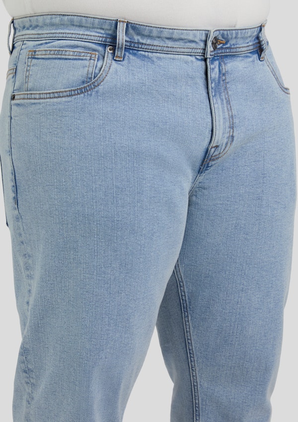 Ice Blue Ronnie Tapered Fit Jean