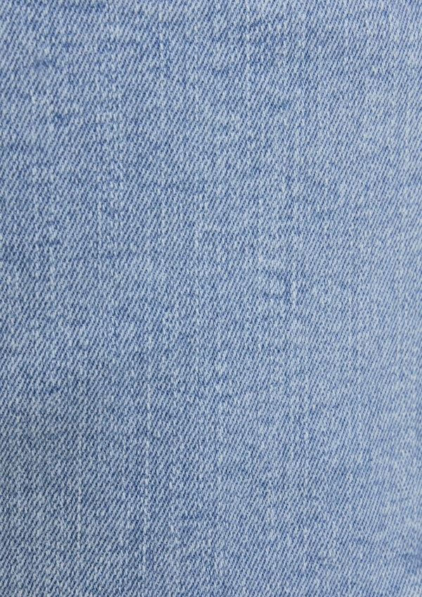 Ice Blue Ronnie Tapered Fit Jean