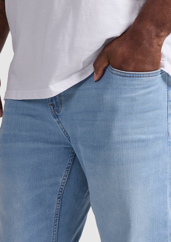 Light Wash Ronnie Tapered Fit Jean