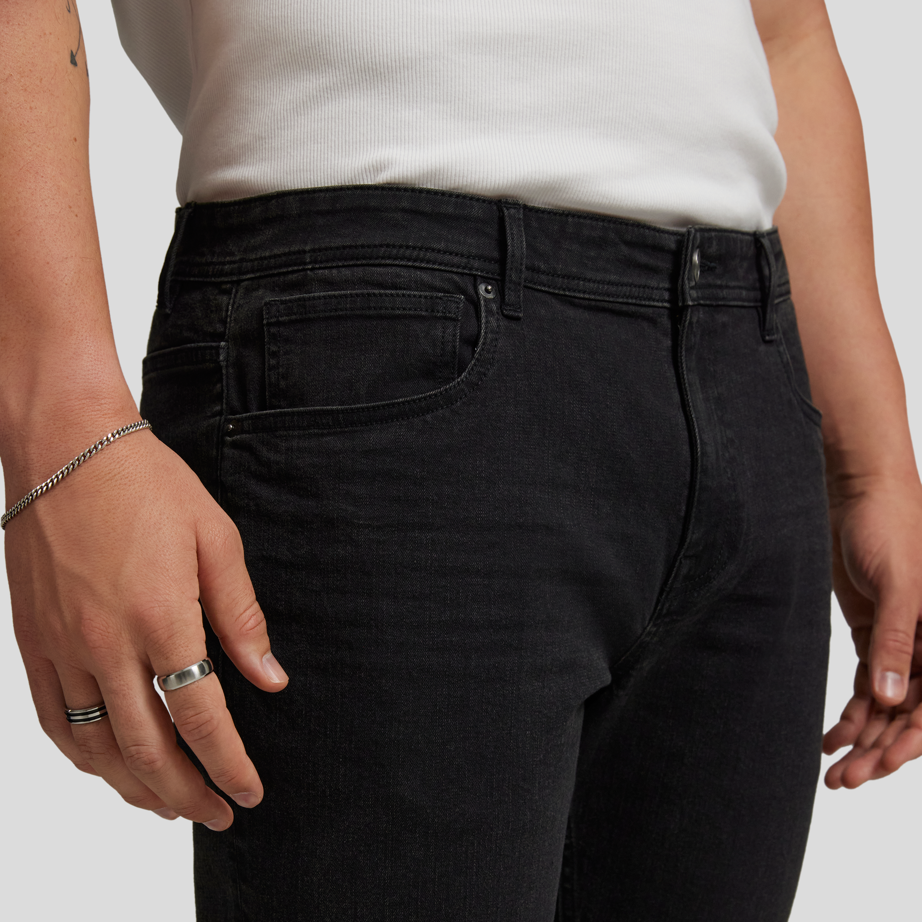 Washed Black Ronnie Tapered Fit Jean