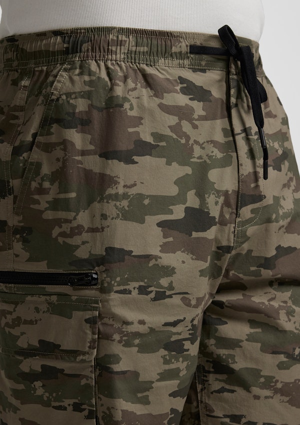 Camo Corbin Stretch Cargo Short