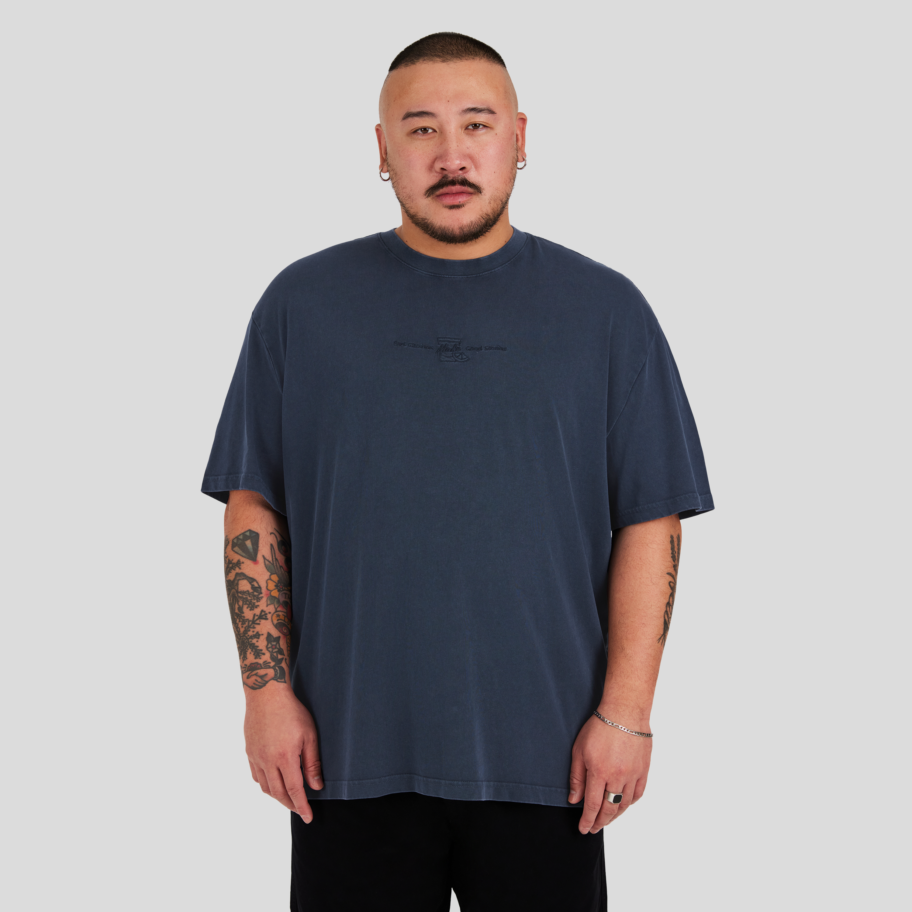 Acid Wash Emb Relaxed Tee