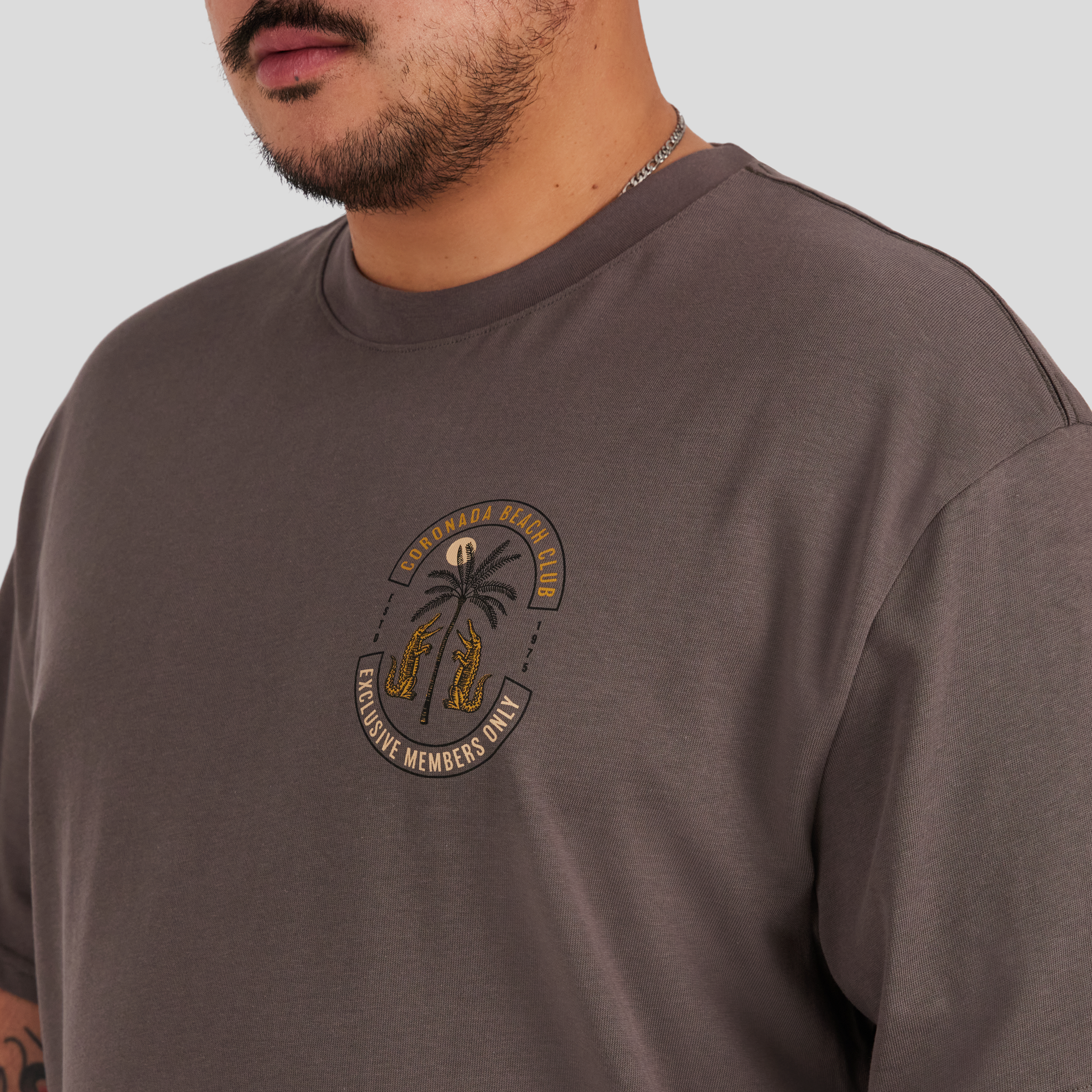 Mid Grey Beach Club Relaxed Tee