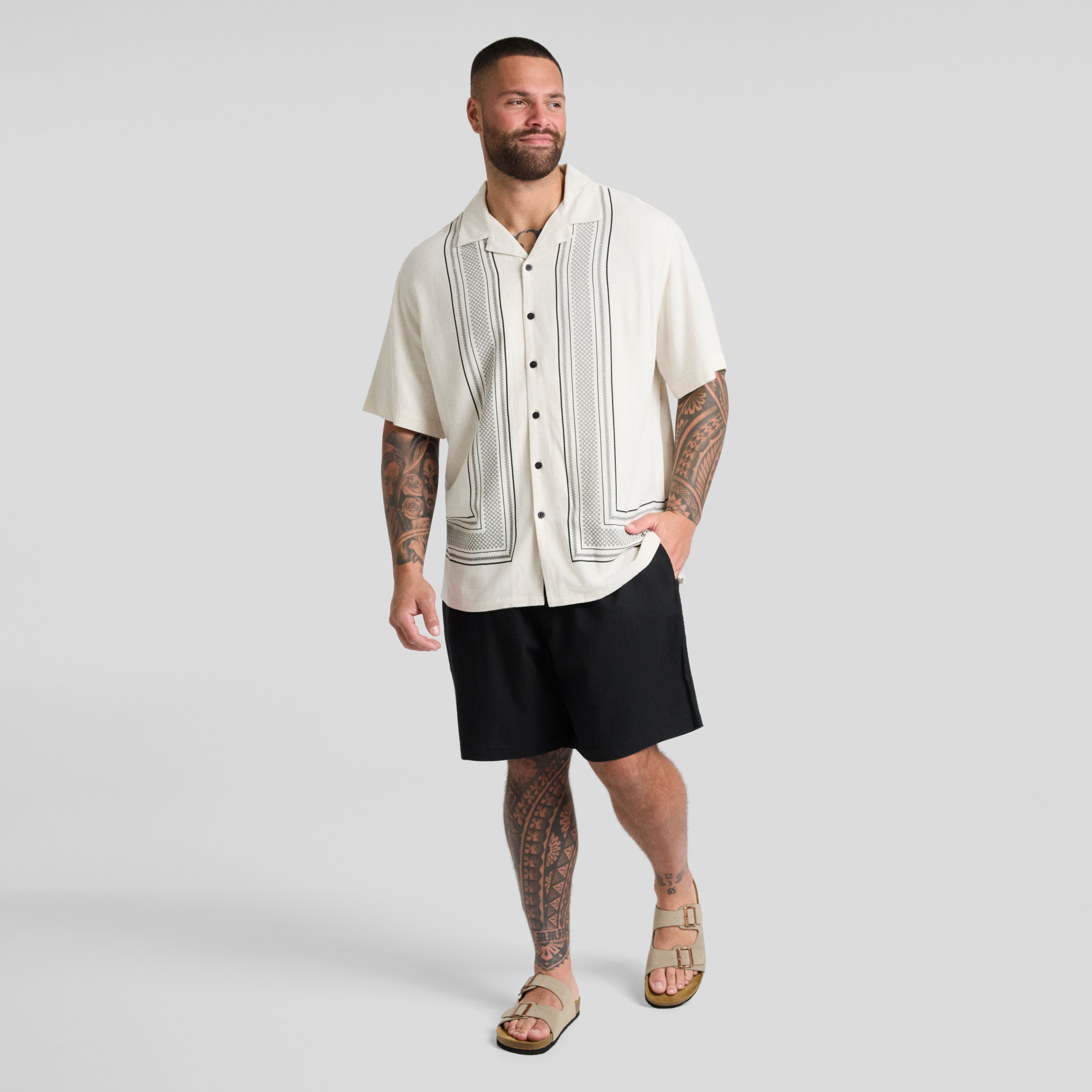 Black Shoreline Linen Short