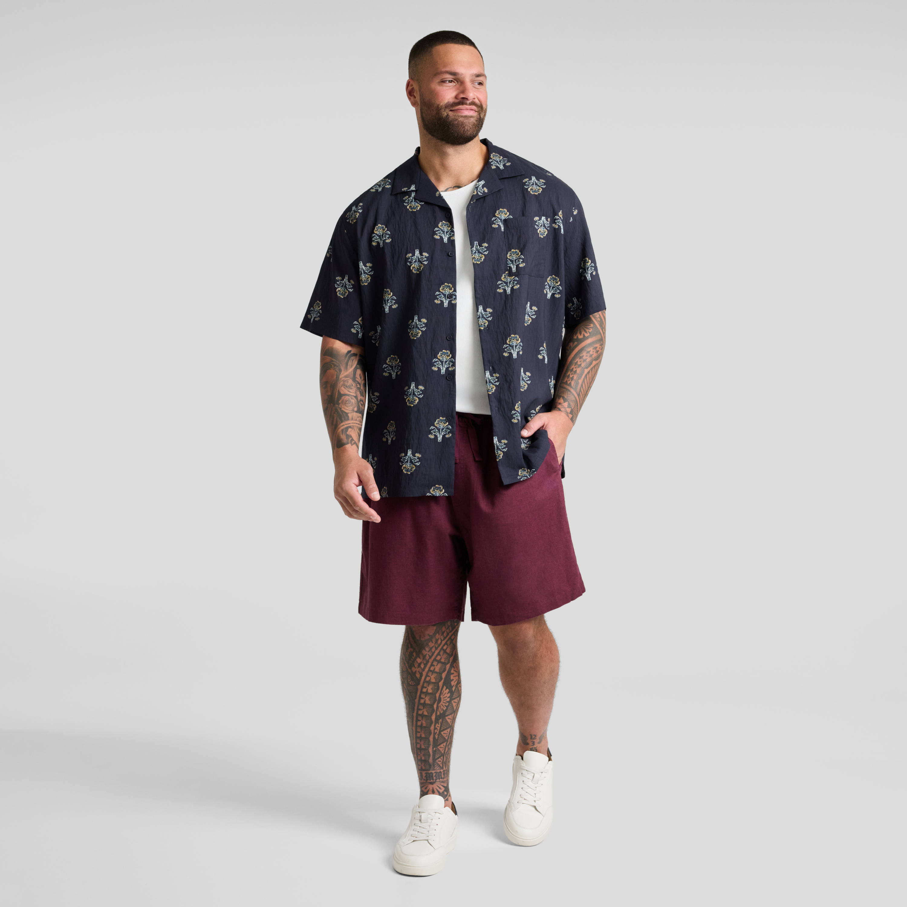 Burgundy Shoreline Linen Short