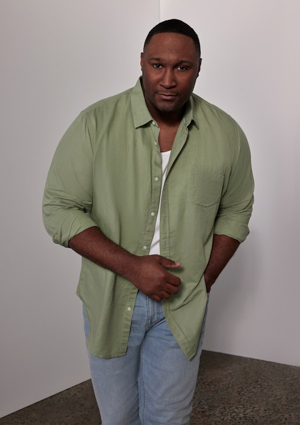 THE LINEN & DENIM CASUAL LOOK