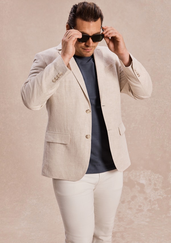 THE LINEN BLAZER GOING OUT LOOK