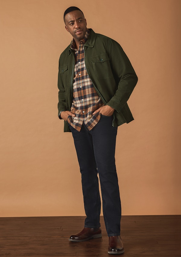 THE OWEN SHACKET SMART CASUAL LOOK