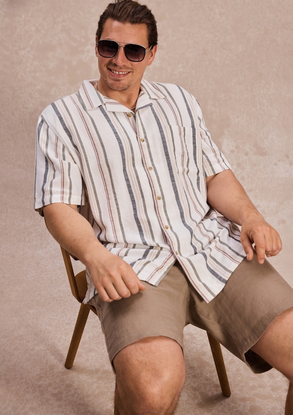 THE SUNSET DINNER SMART CASUAL LOOK